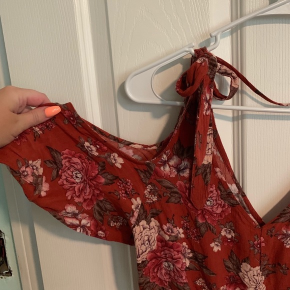 NWT AE Floral Cold Shoulder Romper - Picture 5 of 8